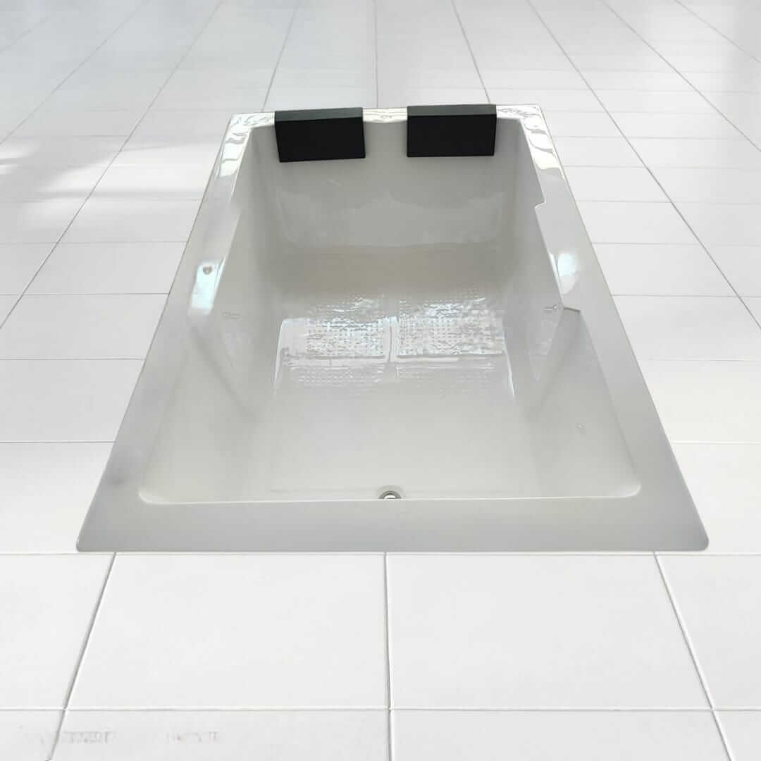 IMG-20250615-WA0014 Bathtub